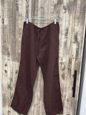 LA RELAXED LINEN TRACK PANT/BROWN WITH YELLOW STRIPE